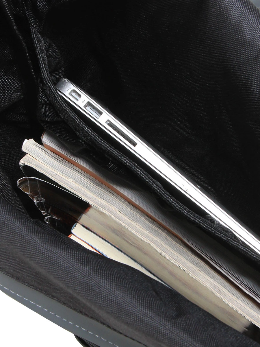 Sac à Dos Rains Velcro Rolltop Backpack 11 Sac à Dos Rains Velcro Rolltop Backpack – Image 9